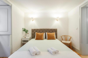 Double Room with Private WC in Shared House in Downtown Lisbon